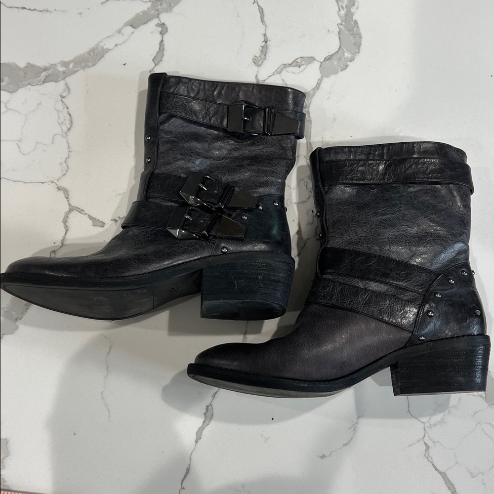B. Makowsky Dark Gray Leather Moto Boots Womens Size 7.5 - Picture 5 of 13
